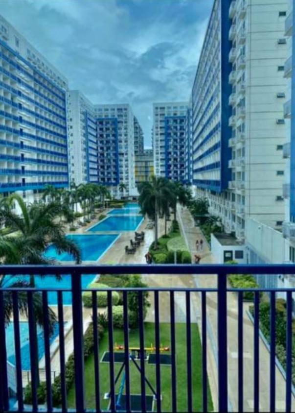 Yhanz Z Sea Residences Пасай Экстерьер фото